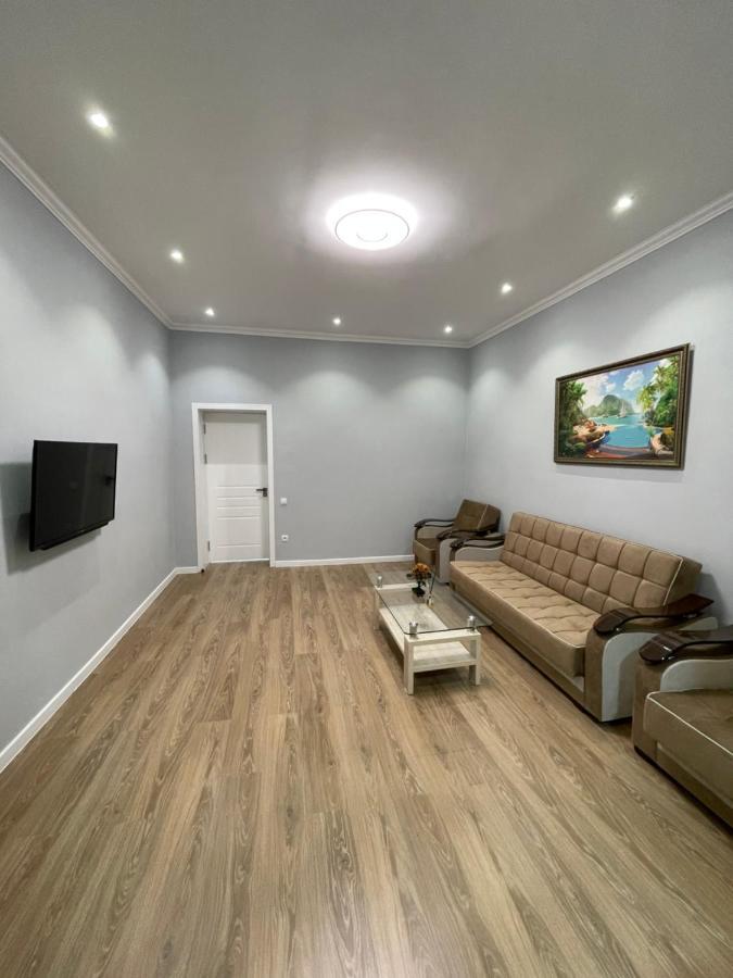 Amir Temur Apartment In Center After Renovation Ташкент Екстер'єр фото