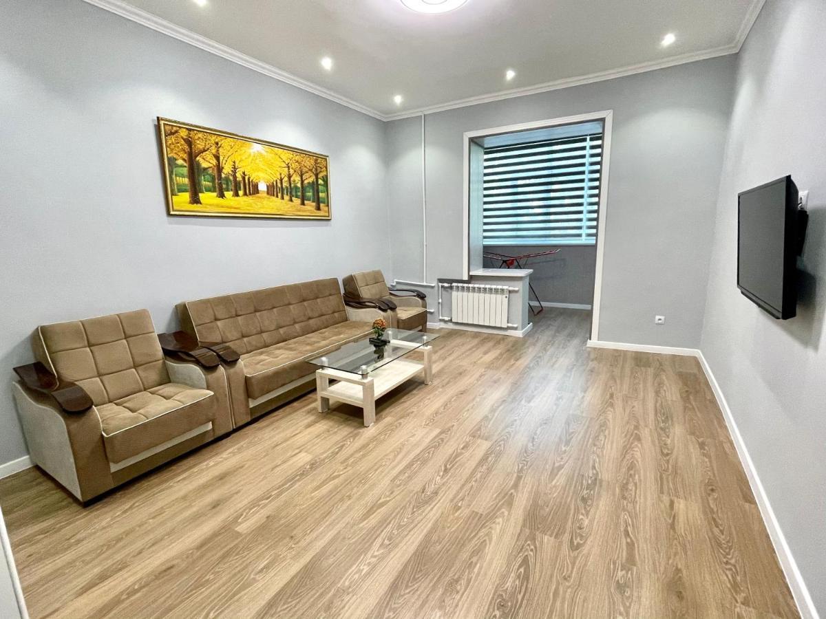 Amir Temur Apartment In Center After Renovation Ташкент Екстер'єр фото